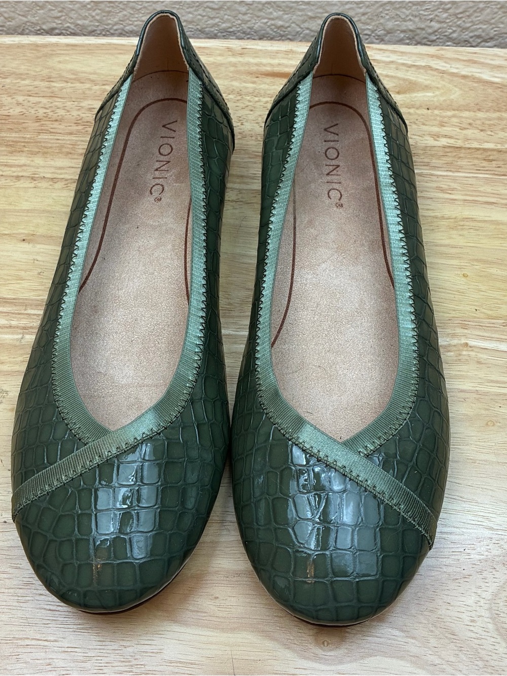 Vionic Olive Green Croc-Embossed Ballet Flats - Picture 2 of 7